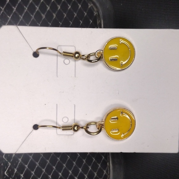Yellow Smiley Face Earrings - Picture 1 of 3